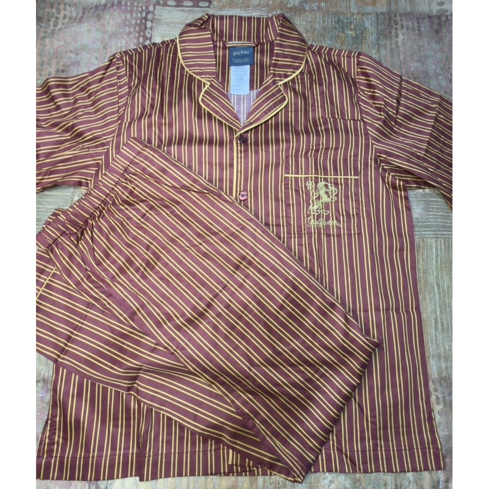 Pottery Barn Harry Potter Pajama Set Gryffindor Medium Striped Pants Top